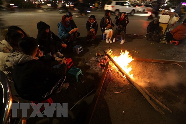 Hà Nội nhiệt độ thấp nhất 11-13 độ C, vùng núi có nơi dưới 5 độ C ảnh 1