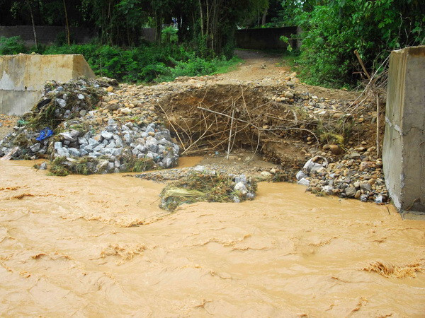 Đồng Nai khẩn trương hỗ trợ người dân sau trận mưa lịch sử ảnh 1