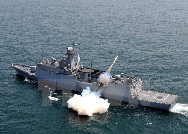 Quân đội Hàn Quốc tiến hành tập trận pháo binh bắn đạn thật ảnh 1