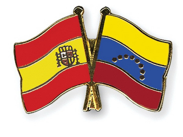 (Nguồn: crossed-flag-pins.com) Venezuela, Tây Ban Nha bình thường hóa quan hệ ngoại giao ảnh 1