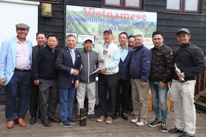 Cộng đồng người Việt tại Anh tổ chức “Ngày golf từ thiện” ảnh 3