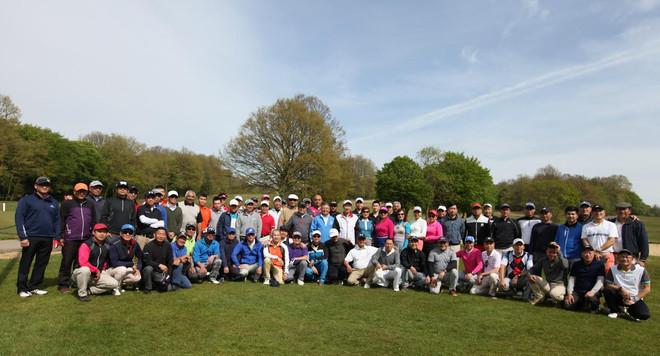 Cộng đồng người Việt tại Anh tổ chức “Ngày golf từ thiện” ảnh 2