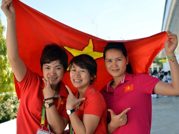 Gạt nỗi buồn bóng đá, điền kinh và cờ vua liên tiếp giành vàng ảnh 1