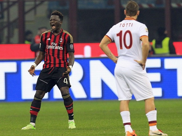 AC Milan chia điểm với Roma, Juventus hoan hỉ ảnh 1