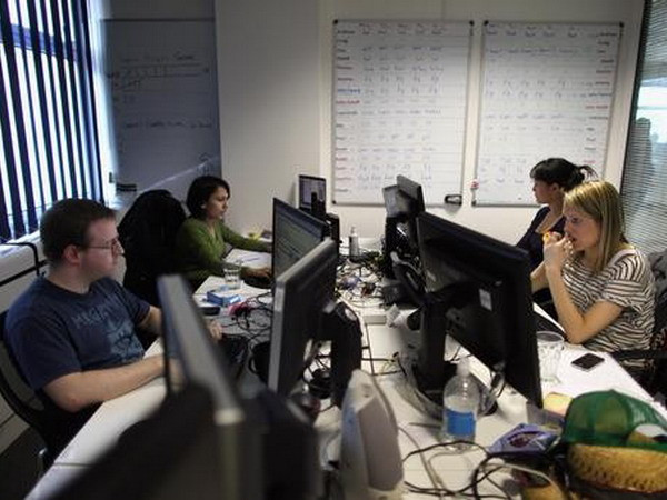 Tình hình thất nghiệp tại Anh tiếp tục được cải thiện ảnh 1