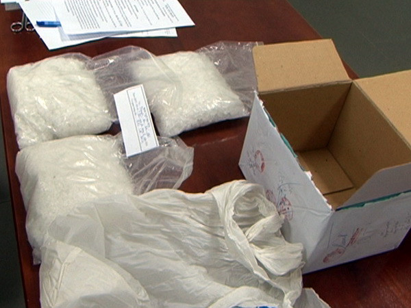 Bắt đối tượng vận chuyển 6kg ma túy đá từ Trung Quốc về Việt Nam ảnh 1