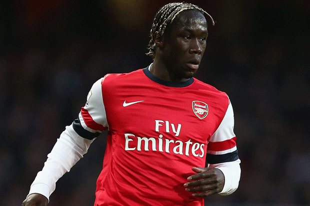 Man City muốn có Bacary Sagna. (Nguồn: AP) Chuyển nhượng 27/1: M.U tấn công Bayern, Chelsea có Costa? ảnh 2