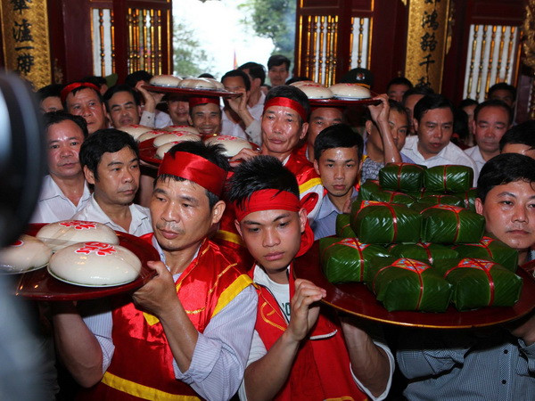 Đền Hùng đất thiêng cội nguồn tín ngưỡng thờ cúng Hùng Vương ảnh 1