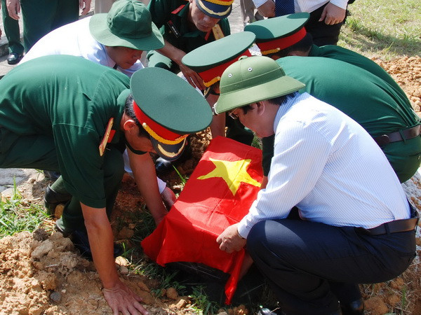 Tìm thấy mộ nguyên Bí thư Tỉnh ủy Thừa Thiên 50 năm sau ngày hy sinh ảnh 1