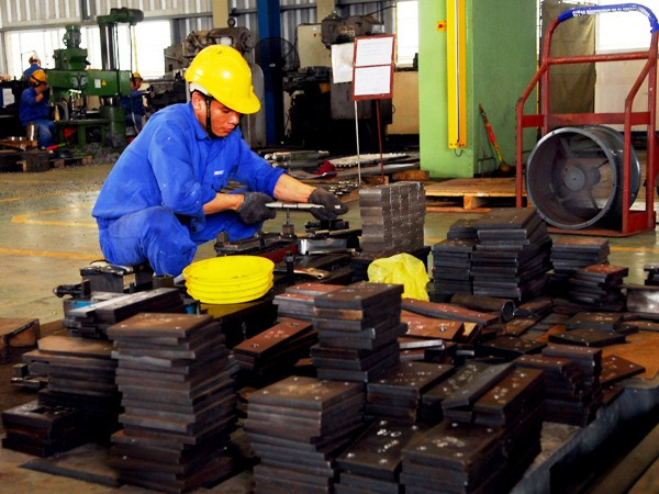 Tăng trưởng kinh tế có dấu hiệu chững lại, GDP quý 1 đạt 5,46% ảnh 1