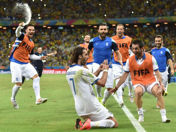 Hy Lạp lại tạo nên chuyện thần kỳ, Nhật Bản chia tay cay đắng ảnh 1