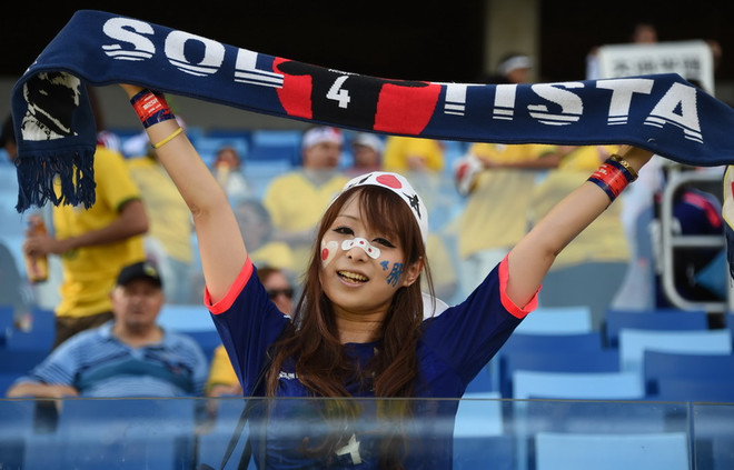 Nữ CĐV Nhật đi từ hân hoan tới buồn bã khi đội nhà bị loại ảnh 3