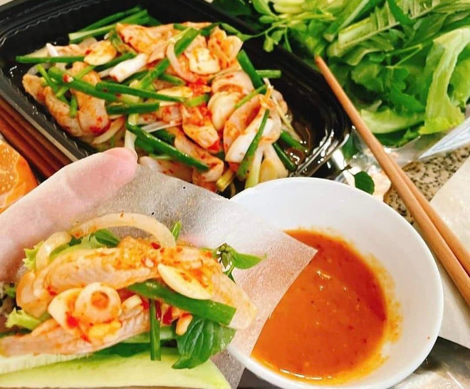 Gỏi cá Phan Thiết. (Nguồn: Báo Bình Thuận) 1311goica.jpg