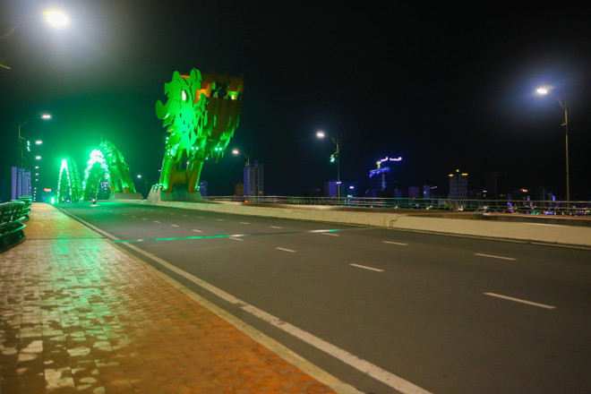 Đà Nẵng bắt đầu thực hiện các biện pháp giãn cách xã hội cao hơn ảnh 1