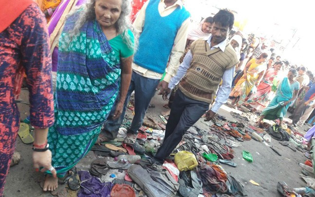 Giẫm đạp tại một bãi tắm ở Ấn Độ làm 13 người thương vong ảnh 1