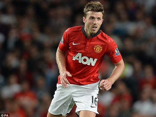 Tin sáng 13/11: Ibra tuyên chiến CR7, Carrick nghỉ hết năm ảnh 2