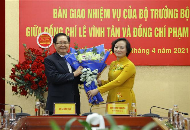 Tổ chức Hội nghị Bàn giao nhiệm vụ Bộ trưởng Bộ Nội vụ ảnh 1