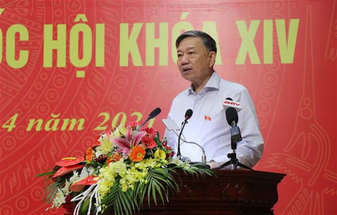 Bộ trưởng Bộ Công an Tô Lâm tiếp xúc cử tri tại Bắc Ninh ảnh 1