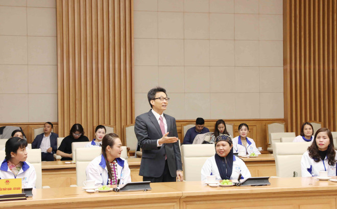 Gặp mặt đoàn đại biểu giáo viên tiêu biểu người dân tộc thiểu số ảnh 1