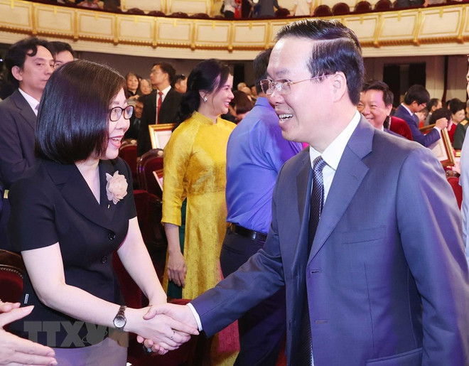 'Văn nghệ sỹ đóng vai trò then chốt, gìn giữ và phát triển văn hóa' ảnh 2