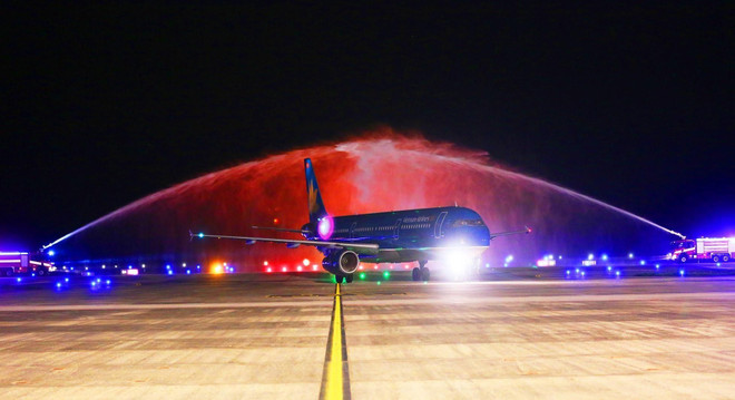 Sân bay Vân Đồn đón chuyến bay đầu tiên kết nối với Hàn Quốc ảnh 1