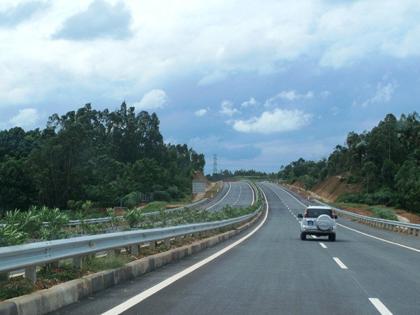 "Mức phí tuyến cao tốc dài nhất Việt Nam là hoàn toàn hợp lý" ảnh 2