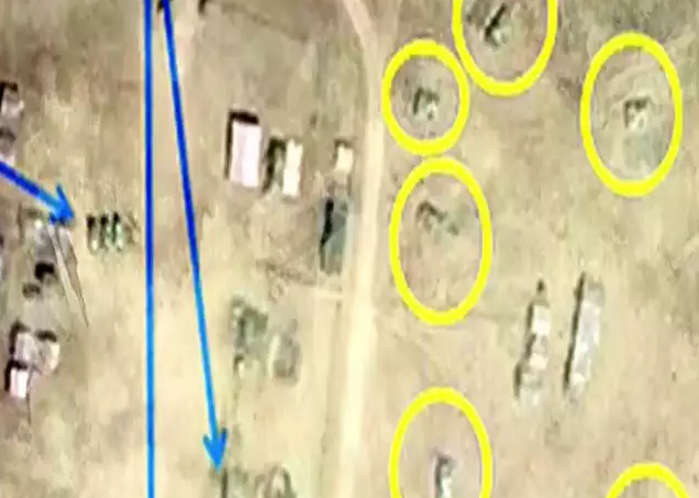 Trung Quốc xây khu phức hợp quân sự khổng lồ sát biên giới Ấn Độ ảnh 1