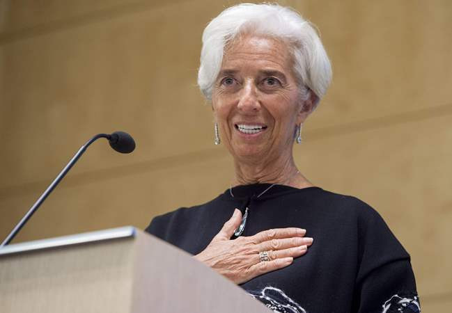Ban lãnh đạo IMF tuyên bố “hoàn toàn tin tưởng” vào bà Lagarde ảnh 1