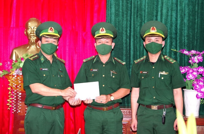 Quảng Bình: Khen thưởng lực lượng Biên phòng truy bắt người nhập cảnh ảnh 1