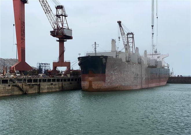 Phó Thủ tướng Lê Minh Khái làm việc tại Công ty tàu thủy Dung Quất ảnh 2