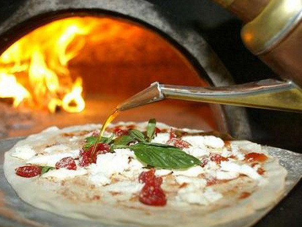 Thành phố Napoli của Italy không phải là quê hương của pizza ảnh 1