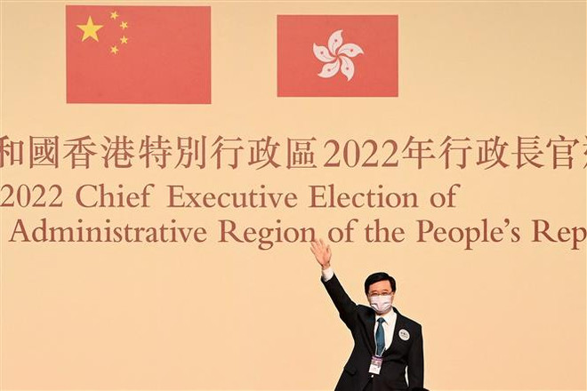 Trưởng Đặc khu hành chính Hong Kong (Trung Quốc) Lý Gia Siêu. (Ảnh: AFP/ TTXVN) Hội đồng Lập pháp Hong Kong tái cơ cấu bộ máy chính quyền ảnh 1
