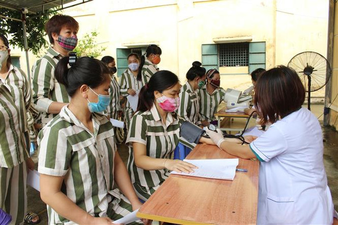Hà Nội: 400 nữ phạm nhân được truyền thông, khám sức khỏe sinh sản ảnh 1
