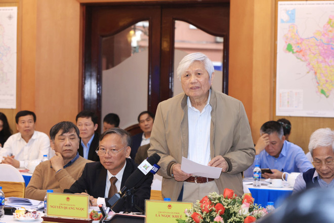 Các chuyên gia đóng góp ý kiến tại phiên họp thẩm định Quy hoạch Thủ đô Hà Nội. (Ảnh: Vietnam+) z5185922926470_1dff1c783fae8c14dd965039dc5f9f4d.jpg