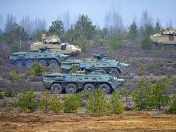 Mỹ hối thúc NATO phát triển vũ khí đi trước Nga, Trung Quốc ảnh 1