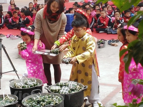 Tục gói bánh chưng ngày Tết: Rất cần trao truyền cho thế hệ sau ảnh 4