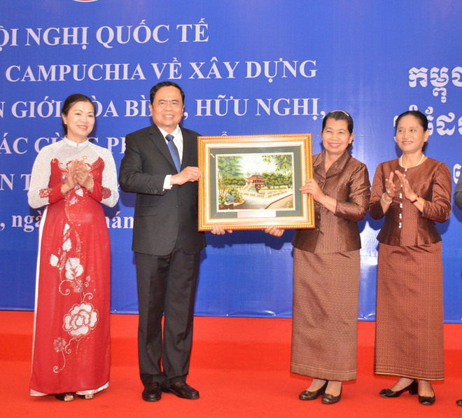 Việt Nam-Campuchia cam kết xây dựng đường biên giới hòa bình ảnh 1