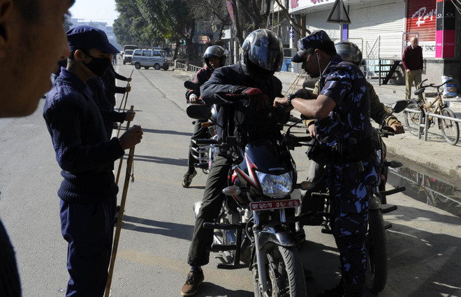 Nepal: Bom nổ gần địa điểm bầu cử Hội đồng Lập hiến ảnh 1