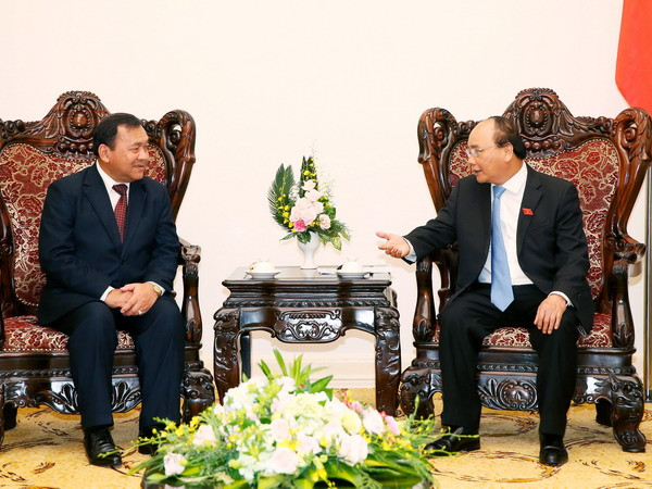 Thủ tướng Nguyễn Xuân Phúc tiếp Đại sứ Campuchia chào từ biệt ảnh 1