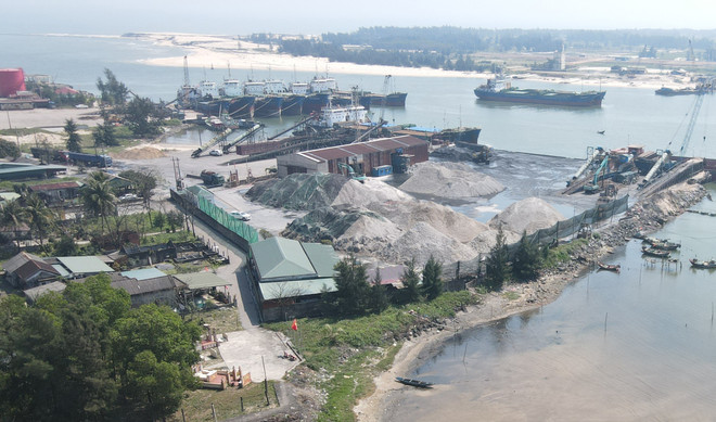 Quảng Trị: Đẩy nhanh di dời dân ra khỏi khu vực cầu cảng Hợp Thịnh ảnh 2
