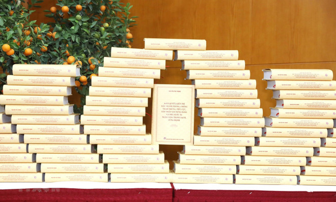 Những định hướng quan trọng về đường lối chống "giặc nội xâm" ảnh 1