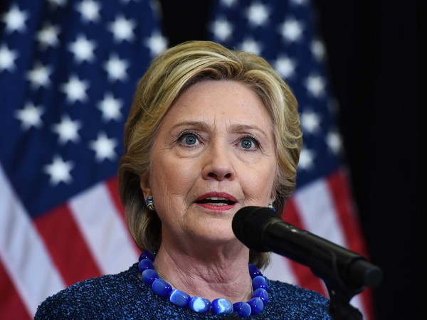 Ứng viên Tổng thống Mỹ Hillary Clinton. (Nguồn: AFP/TTXVN) Bầu cử Mỹ: Vụ điều tra email của FBI "có thể vi phạm pháp luật" ảnh 1