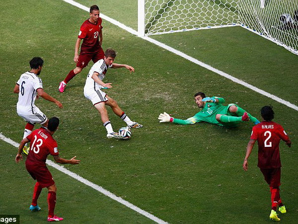 [Video] Thomas Mueller tỏa sáng, Đức hủy diệt Bồ Đào Nha ảnh 1