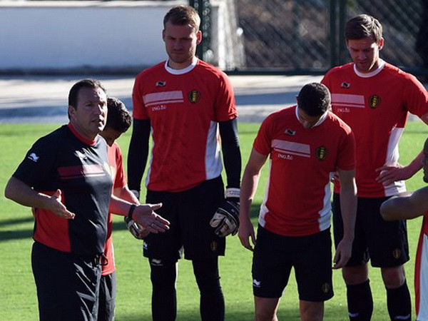 Huấn luyện viên đội tuyển Bỉ lo ngại trước "bầy Cáo sa mạc" ảnh 1