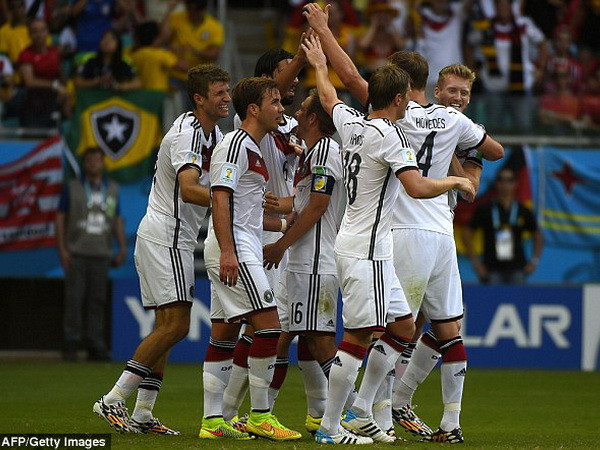 Mueller lập hat-trick giúp Đức "vùi dập" Bồ Đào Nha tới 4-0 ảnh 1