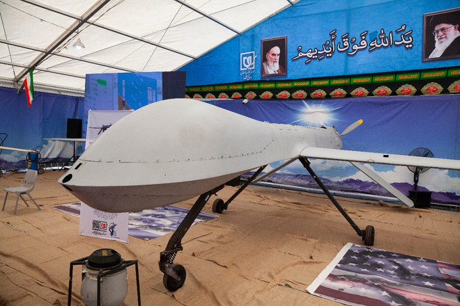 Máy bay không người lái của Iran. (Nguồn: nationalinterest) Iran tập trận, sử dụng tên lửa hành trình và UAV tại Vịnh Persia ảnh 1