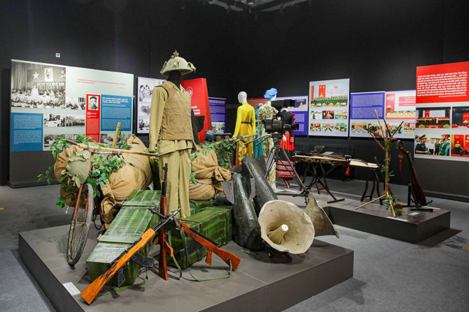 ttxvn trien lam Dang_resize.jpg