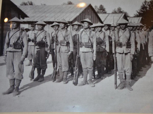 Triển lãm ảnh "Người Việt Nam trong Chiến tranh Thế giới thứ nhất" ảnh 1