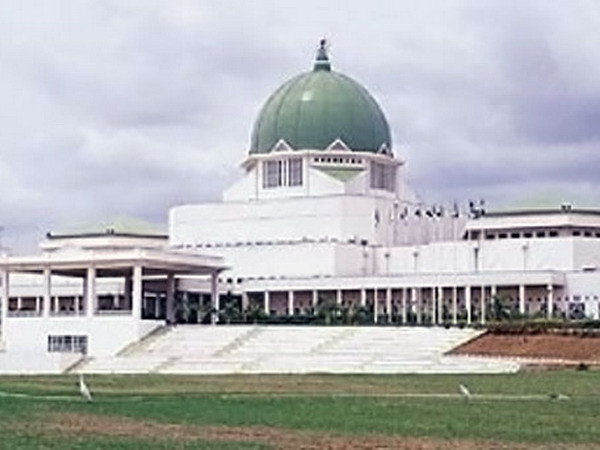 Lộn xộn ở Quốc hội Nigeria giữa các nghị sỹ đảng APC và cảnh sát ảnh 1