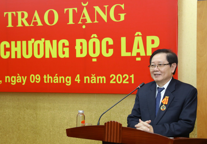 Nguyên Bộ trưởng Nội vụ Lê Vĩnh Tân nhận Huân chương Độc lập hạng Nhì ảnh 2